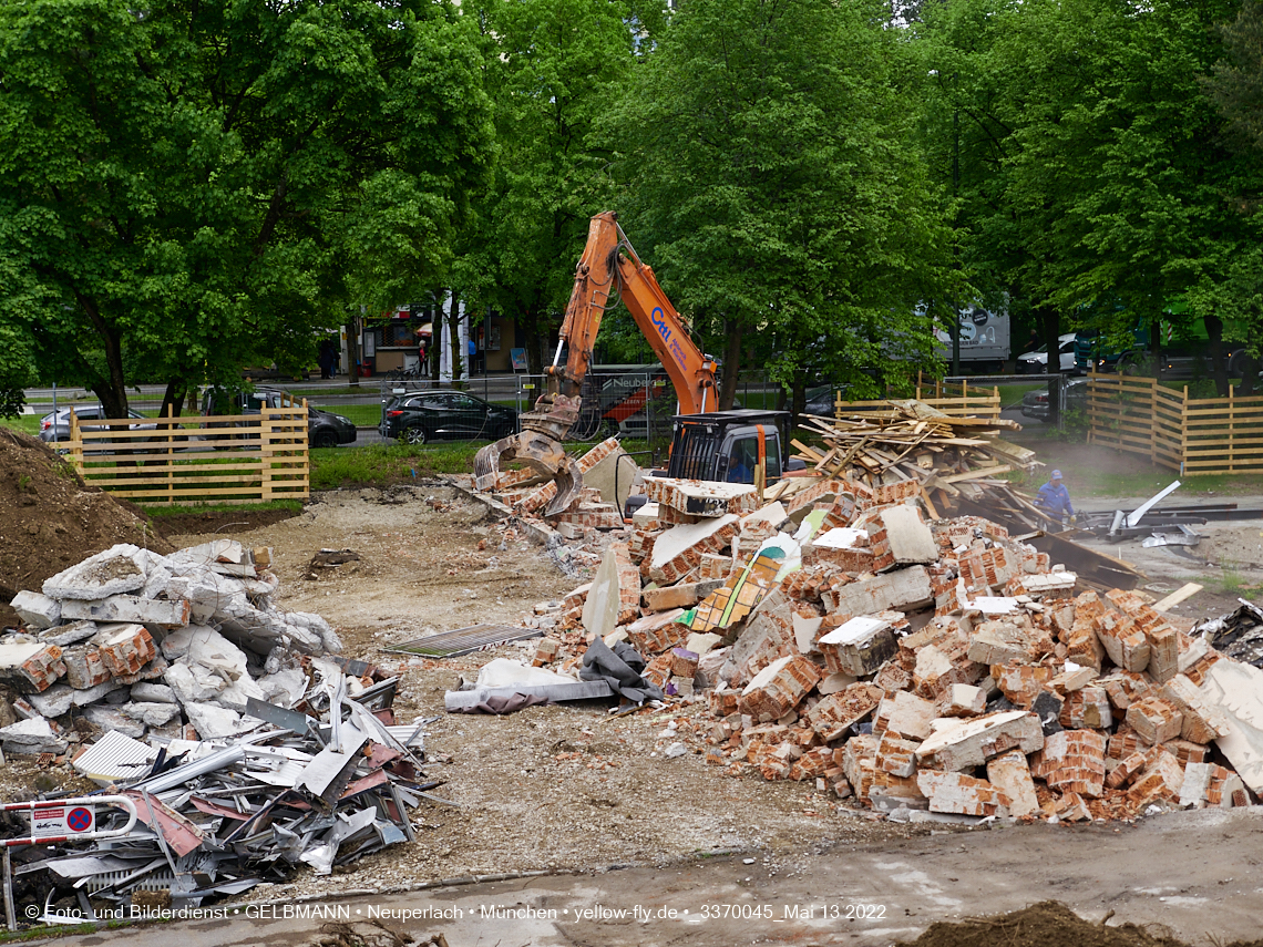 13.05.2022 - Baustelle am Haus für Kinder in Neuperlach